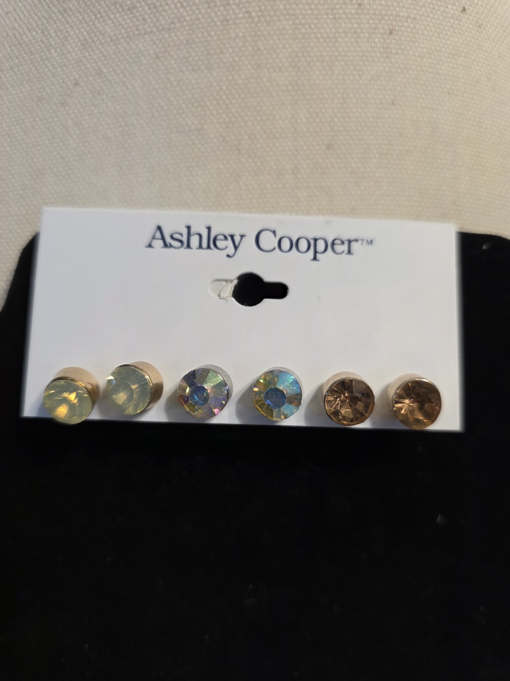 #1056 Ashley Cooper Stud Earring Set - Iridescent, Amber, Pale Yellow